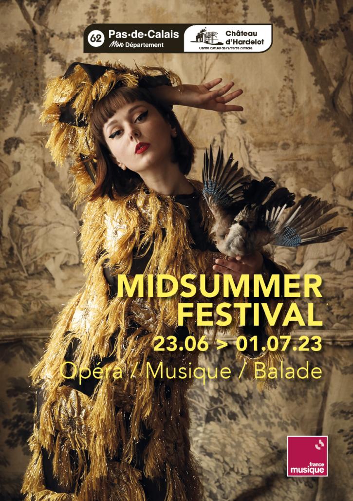 Jeune femme dans un robe dorée avec un oiseau sur la main, Midsummer festival du 23 juin au 1er juillet, Opéra, Musique, Balade, logo France Musique